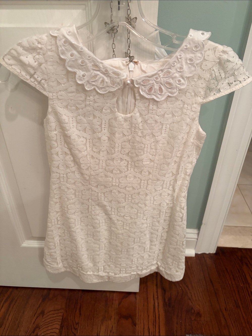 Lilly Pulitzer White Eyelet Lace Cap-Sleeve Tunic with Scalloped Collar